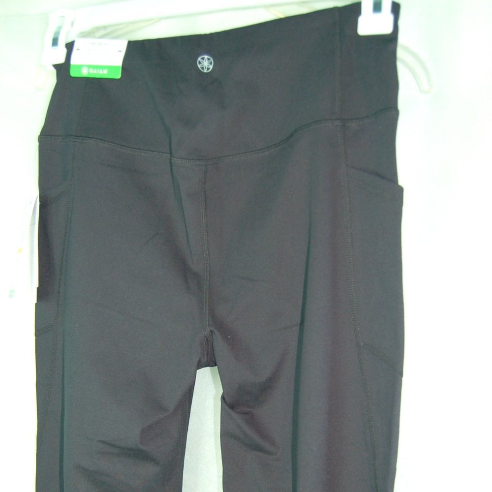 Gaiam OM-Dri Fit Tap Shoe Yoga Pants Women's size M, NWT